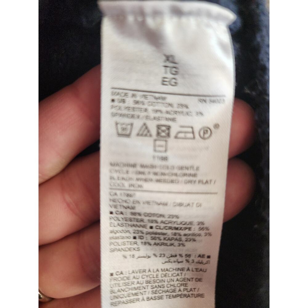 Old Navy Bear Print Winter Knit Sweater Size‎ Xlarge - Picture 5 of 5